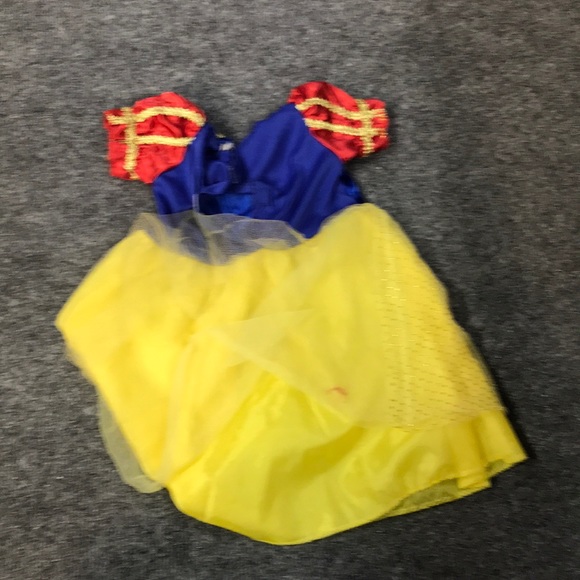 Snow White Dress Costume - Picture 2 of 2